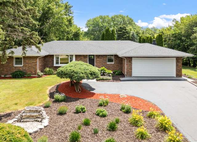 Property at 24935 S Ridge Rd, Elwood, IL 60421, 4 beds, 3.5 baths
