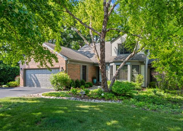 Property at 95 Warrington Dr, Lake Bluff, IL 60044, 4 beds, 3 baths