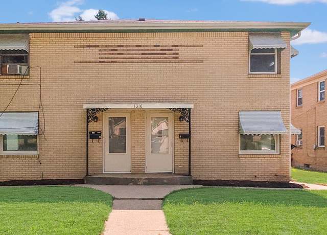 Property at 1316 20th St, Rockford, IL 61104, 4 beds, 2 baths