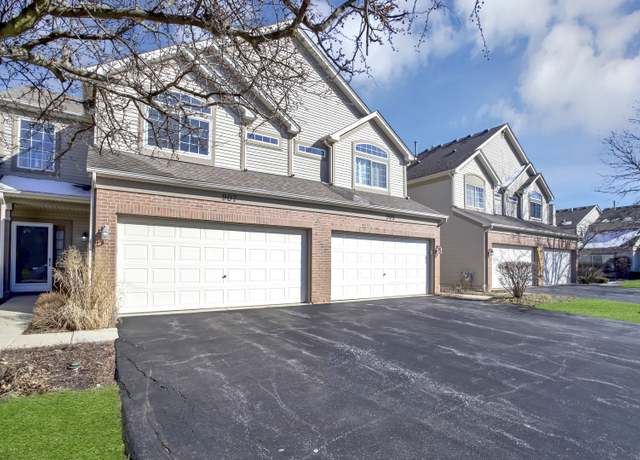 Property at 907 Asbury Dr, Aurora, IL 60502, 3 beds, 2.5 baths