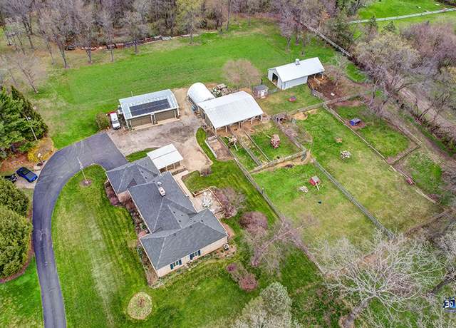 Property at 8400 Howe Rd, Wonder Lake, IL 60097, 3 beds, 2.5 baths