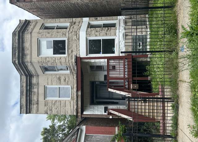 Property at 5615 S Carpenter St, Chicago, IL 60621, 7 beds, 2 baths