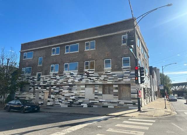 Property at 9901 S Ewing Ave, Chicago, IL 60617