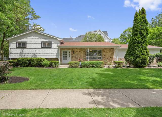 Property at 5654 S Washington St, Hinsdale, IL 60521, 3 beds, 2.5 baths
