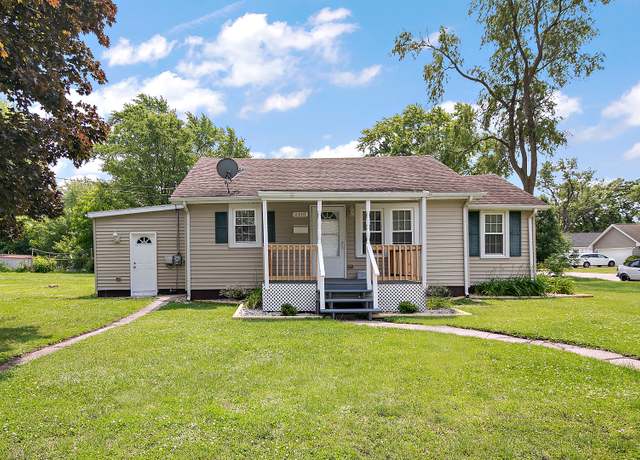 Property at 2110 E Erzinger St, Kankakee, IL 60901, 2 beds, 1 bath
