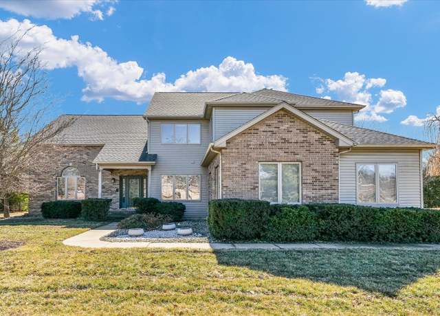 Property at 1804 Foxborough Ct, Champaign, IL 61822, 5 beds, 3.5 baths