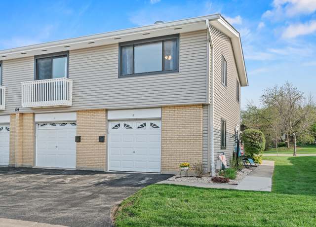 Property at 124 Fairlane Ct Unit D, Bloomingdale, IL 60108, 2 beds, 1 bath