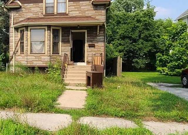 Property at 13910 Kanawha Ave, Dolton, IL 60419, 3 beds, 1 bath