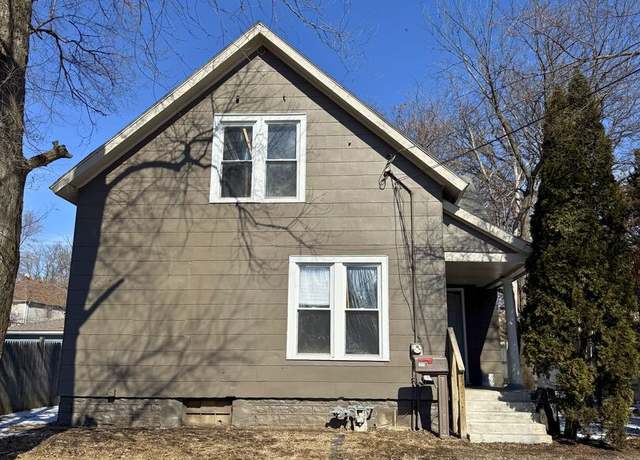 Property at 1025 E Benton St, Joliet, IL 60432, 3 beds, 1 bath