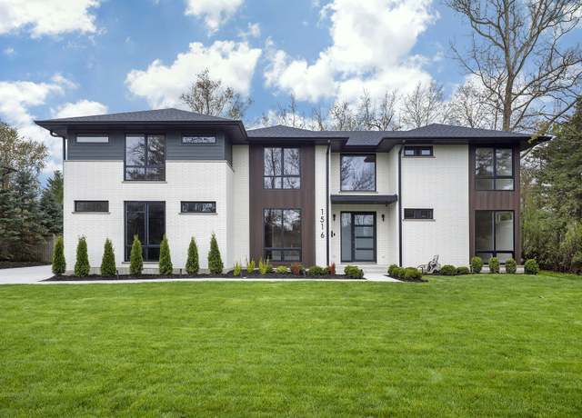 Property at 1516 Meadow Ln, Glenview, IL 60025, 6 beds, 5.5 baths