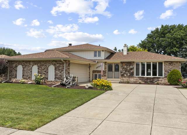 Property at 12026 Somerset Rd, Orland Park, IL 60467, 3 beds, 3 baths