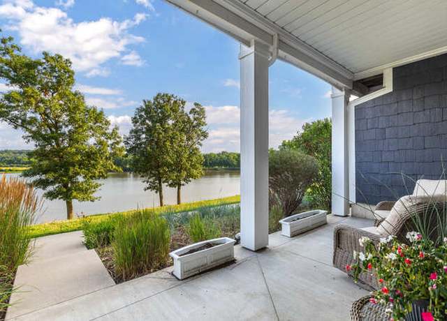 Property at 11 River Row, Ottawa, IL 61350, 2 beds, 2.5 baths