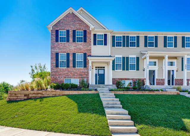 Property at 2103 Neubauer Cir #1102, Lindenhurst, IL 60046, 3 beds, 2.5 baths