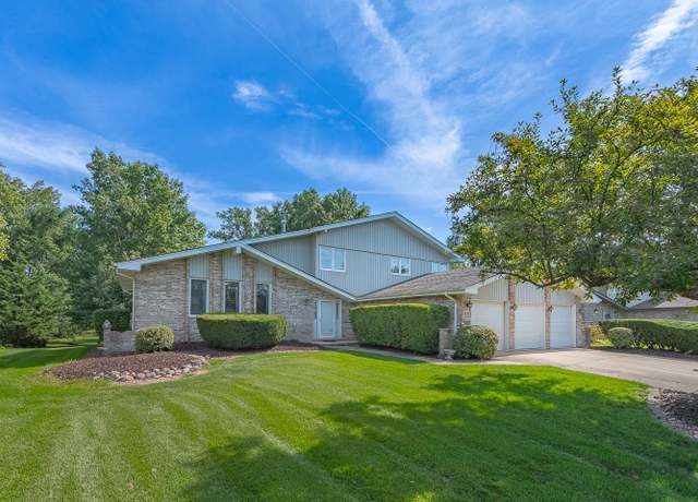 Property at 11528 Brookwood Dr, Orland Park, IL 60467, 5 beds, 2.5 baths
