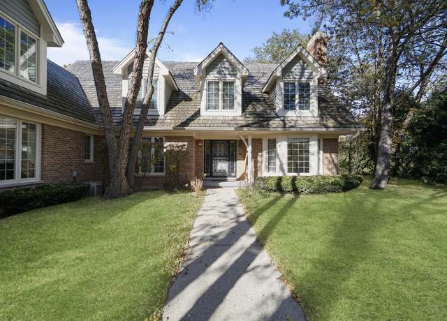 Property at 1280 Lawrence Ave, Lake Forest, IL 60045, 7 beds, 4 baths