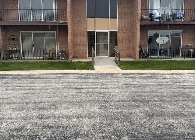 Property at 18340 Cherry Creek Dr #7, Homewood, IL 60430, 2 beds, 1 bath