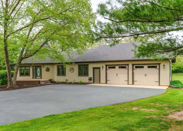 Property at 4308 Miller Oaks Dr, Mchenry, IL 60051, 4 beds, 3 baths