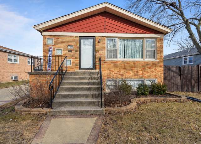 Property at 10155 Kildare Ave, Oak Lawn, IL 60453, 3 beds, 2 baths