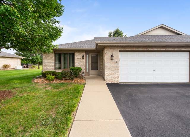 Property at 2526 Par Four Ct, Joliet, IL 60436, 2 beds, 2 baths