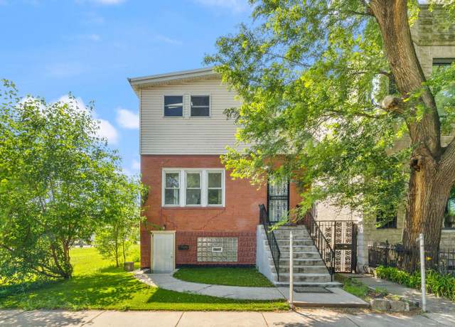 Property at 3722 S Wabash Ave, Chicago, IL 60653, 6 beds, 3 baths