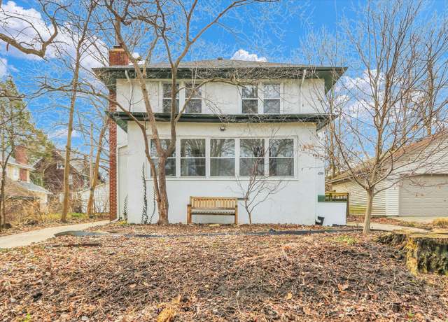Property at 509 W Iowa St, Urbana, IL 61801, 3 beds, 1.5 baths