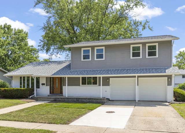 Property at 517 N Winston Dr, Palatine, IL 60074, 4 beds, 2.5 baths