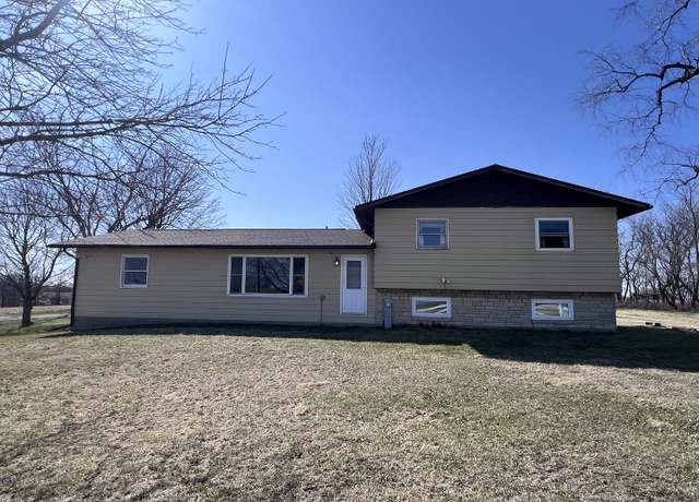 Property at 19837 Blue Goose Rd, Morrison, IL 61270, 3 beds, 1.5 baths