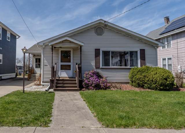 Property at 764 High St, Aurora, IL 60505, 3 beds, 2 baths