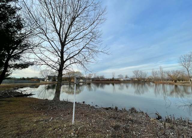 Property at 35 Nightingale Cir, Camargo, IL 61919
