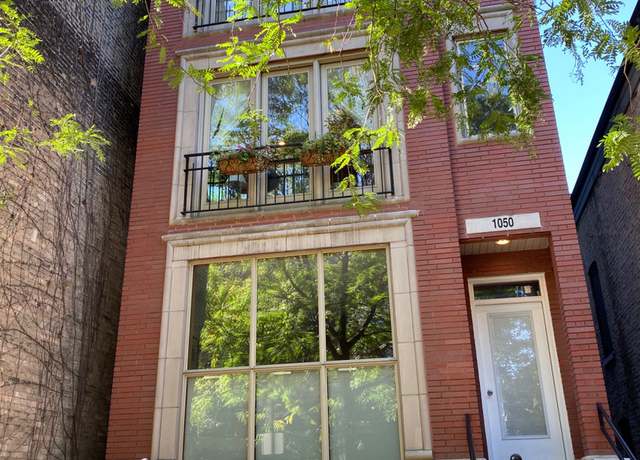 Property at 1050 N Marshfield Ave #2, Chicago, IL 60622, 2 beds, 2 baths
