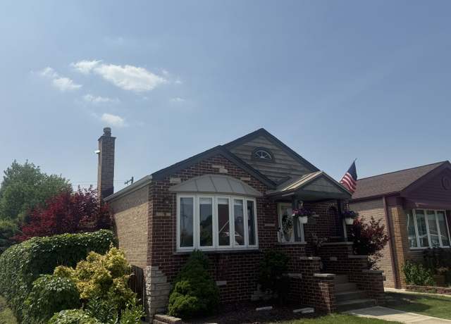 Property at 5446 S Oak Park Ave, Chicago, IL 60638, 4 beds, 2 baths