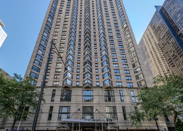 Property at 401 E Ontario St #4006, Chicago, IL 60611, 3 beds, 2 baths