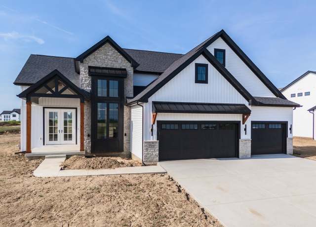 Property at 5305 Belvedere Ln, Bloomington, IL 61705, 5 beds, 3.5 baths