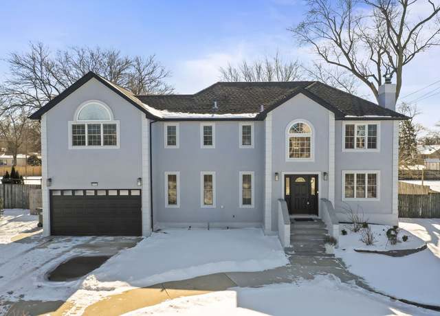 Property at 8731 Elm Dr, Des Plaines, IL 60016, 4 beds, 3.5 baths