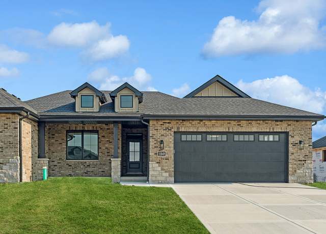 Property at 11049 Lizmore Ln Unit 40B, Orland Park, IL 60467, 2 beds, 2 baths