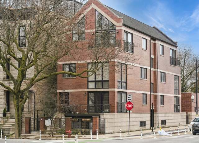 Property at 958 N Wolcott Ave #3, Chicago, IL 60622, 2 beds, 2 baths