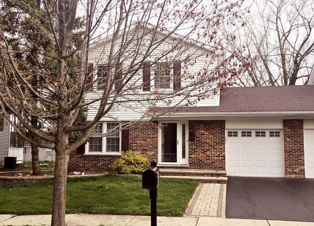 Property at 527 Grimes Ave, Naperville, IL 60565, 3 beds, 2.5 baths