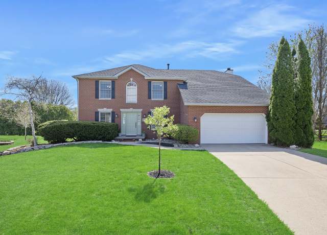 Property at 1010 Durham Dr, Bloomington, IL 61704, 4 beds, 3.5 baths