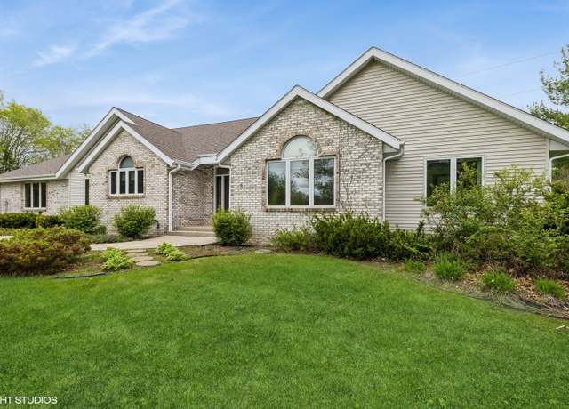 Property at 296 Regina Ln, Belvidere, IL 61008, 4 beds, 4 baths