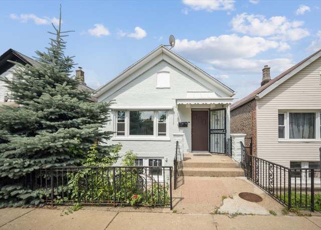 Property at 3332 S Bell Ave, Chicago, IL 60608, 3 beds, 1.5 baths