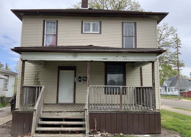 Property at 1101 N Franklin St, Danville, IL 61832, 5 beds, 2 baths