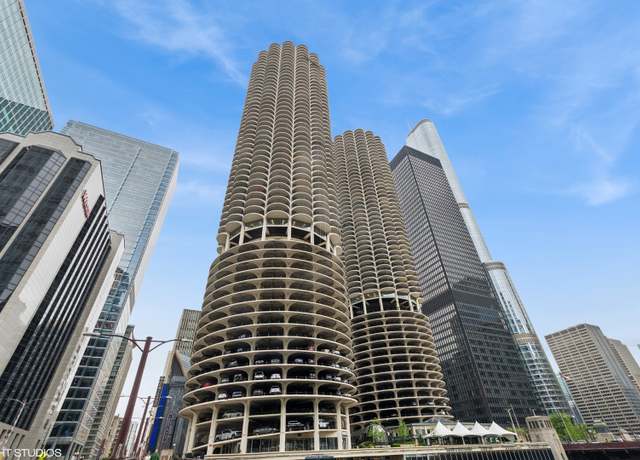 Property at 300 N State St #3205, Chicago, IL 60654, 1 bed, 1 bath