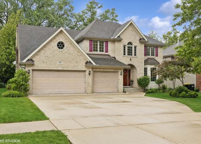 Property at 1216 Richmond Ave, Westmont, IL 60559, 5 beds, 2.5 baths