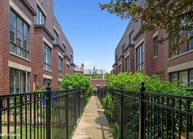 Property at 2709 N Hermitage Ave, Chicago, IL 60614, 4 beds, 4.5 baths