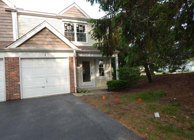 Property at 1 N Oltendorf Rd, Streamwood, IL 60107, 3 beds, 1.5 baths
