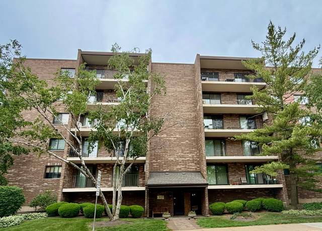 Property at 555 Graceland Ave #505, Des Plaines, IL 60016, 2 beds, 2 baths