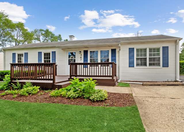 Property at 347 Hiawatha Dr, Buffalo Grove, IL 60089, 4 beds, 2 baths