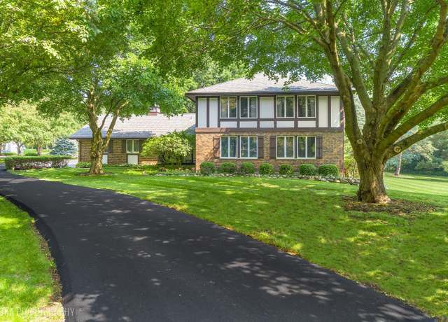 Property at 26 Beechnut Dr, South Barrington, IL 60010, 4 beds, 2.5 baths