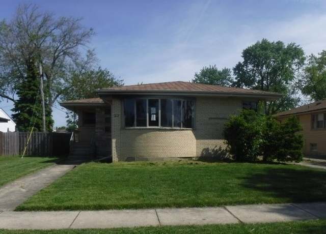 Property at 5544 Oakdale Dr, Oak Lawn, IL 60453, 3 beds, 2.5 baths