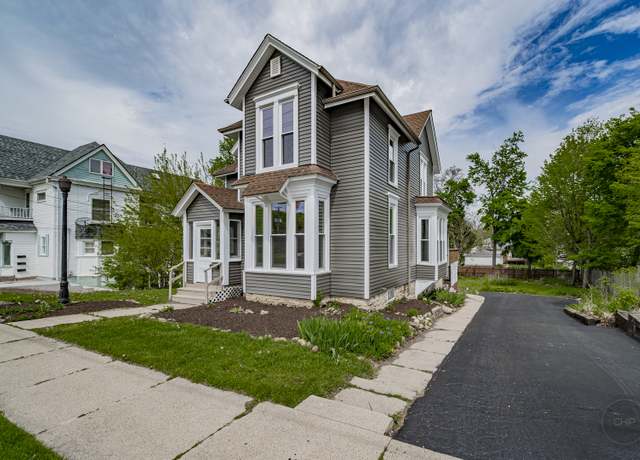 Property at 125 Arbor Ave, West Chicago, IL 60185, 5 beds, 2 baths